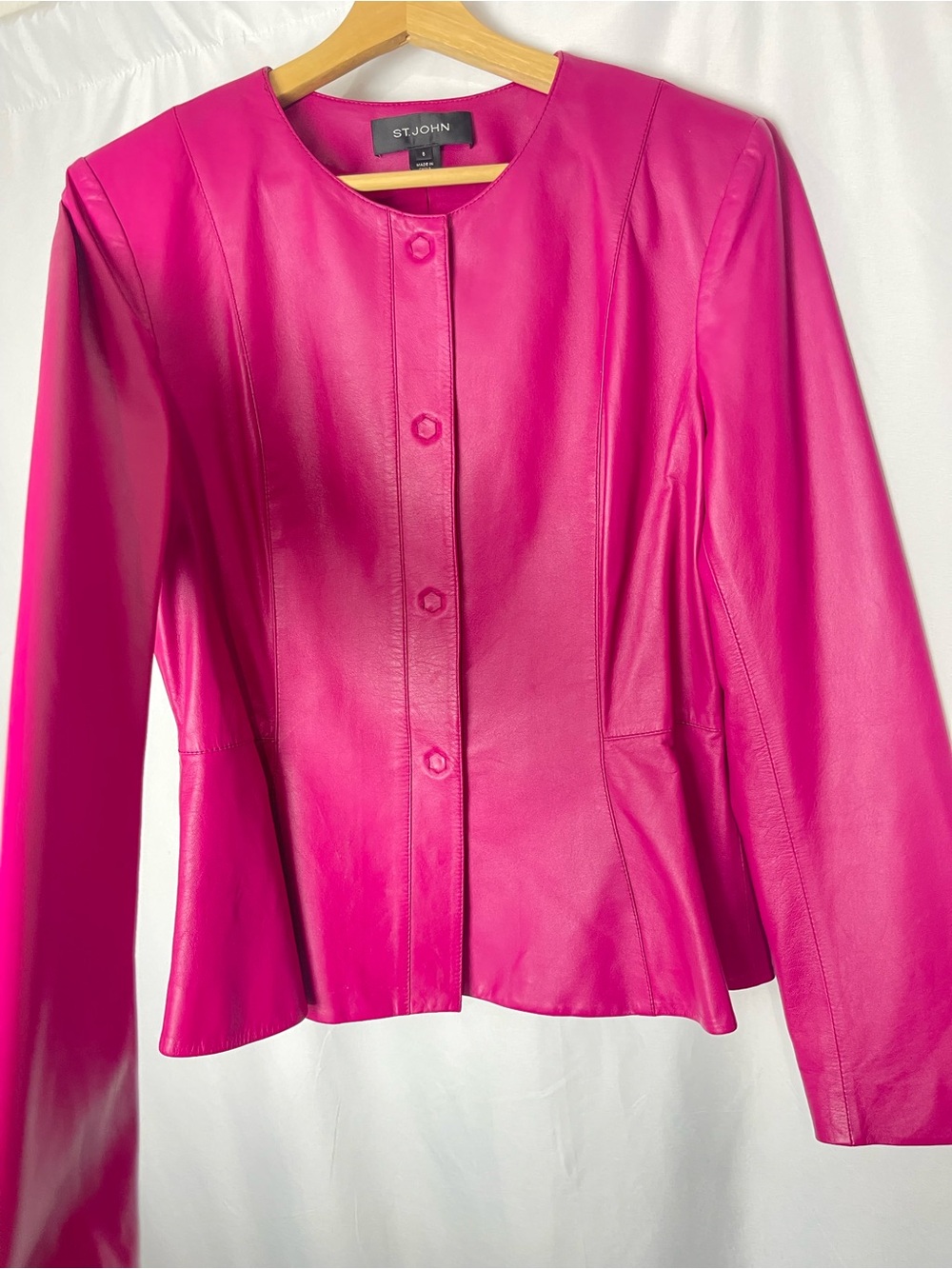 St. John Women’s  Pink Leather Collarless Button Front Peplum sz 8